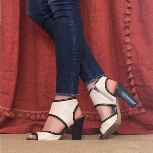Sole Society White Heels - Picture 1 of 2